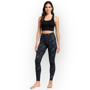 EUC Champion Women’s Vapor Performance Leggings – Size Small – Black Camo Print